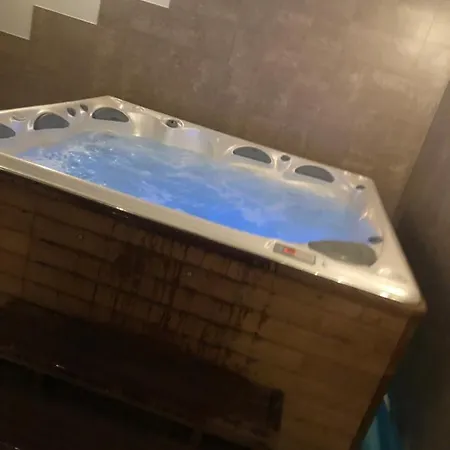 شقة Apartament Z Widokiem Na Gory, Sauna I Jacuzzi